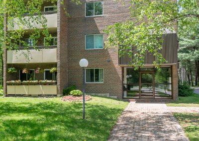 Muskoka Bass Rock Apartment-exterior entrance