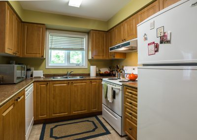 Edgehill Apartment-kitchen-2