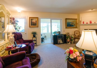 Red Oaks Apartments-living room and muskoka room