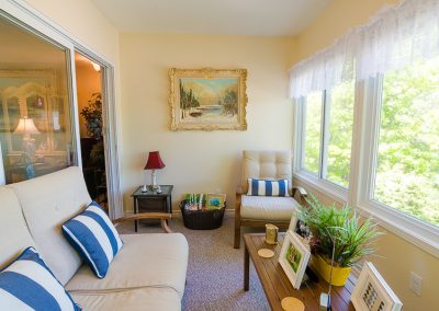 Red Oaks Apartments-Muskoka room 2