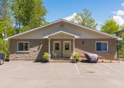 Red Oaks Apartments-front entrance 2